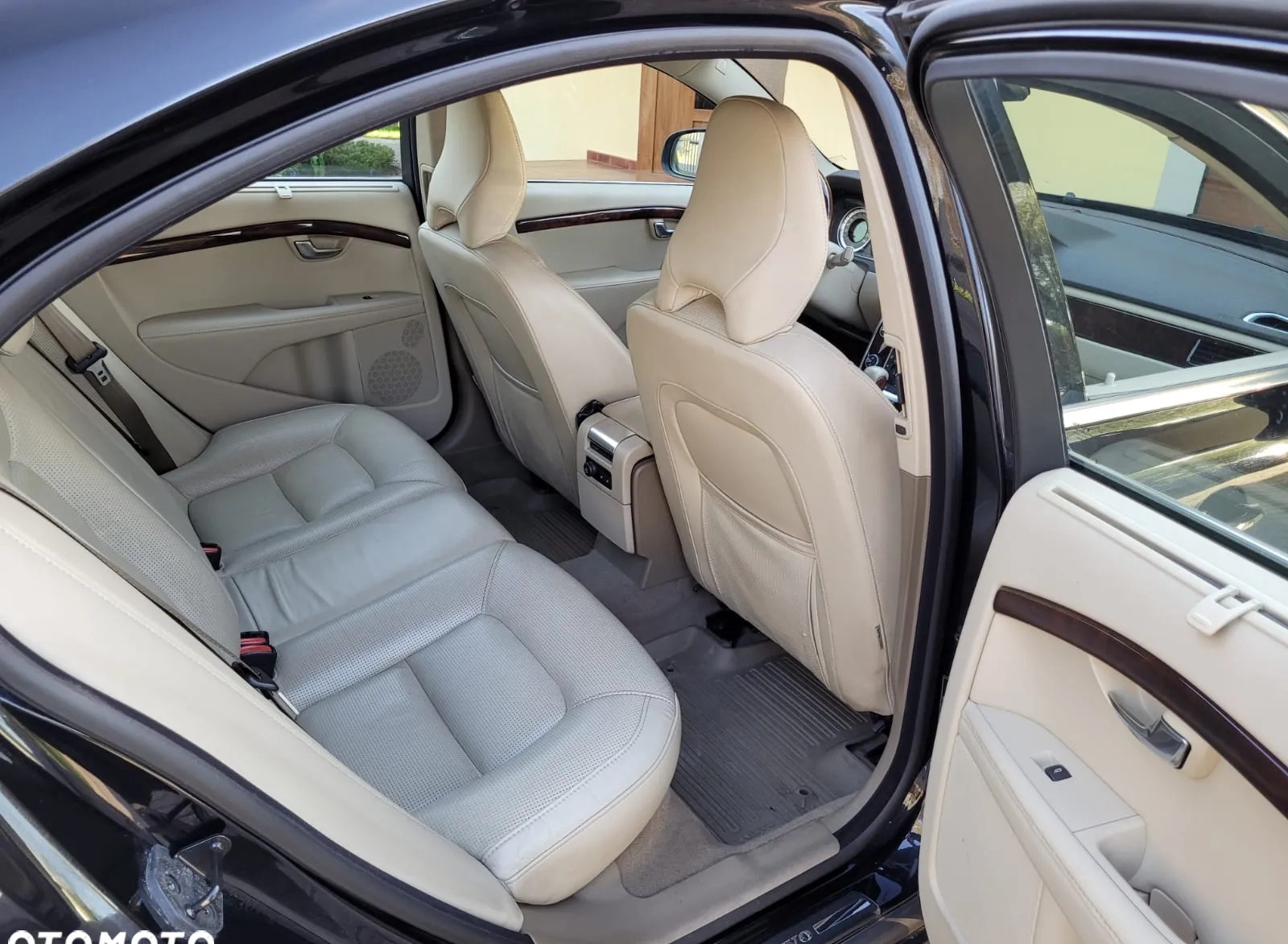 Volvo S80 cena 52900 przebieg: 197804, rok produkcji 2011 z Bydgoszcz małe 211